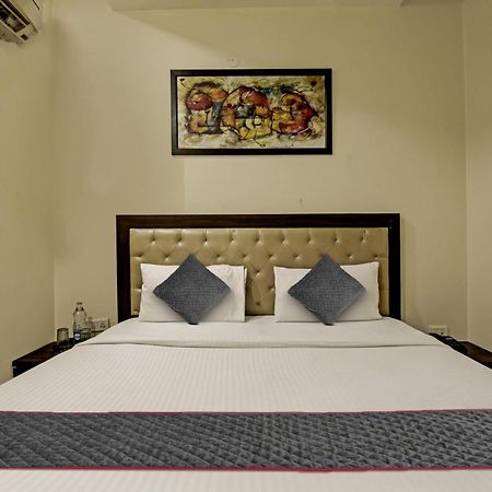 Townhouse Grand Inn Ghaziabad Extérieur photo