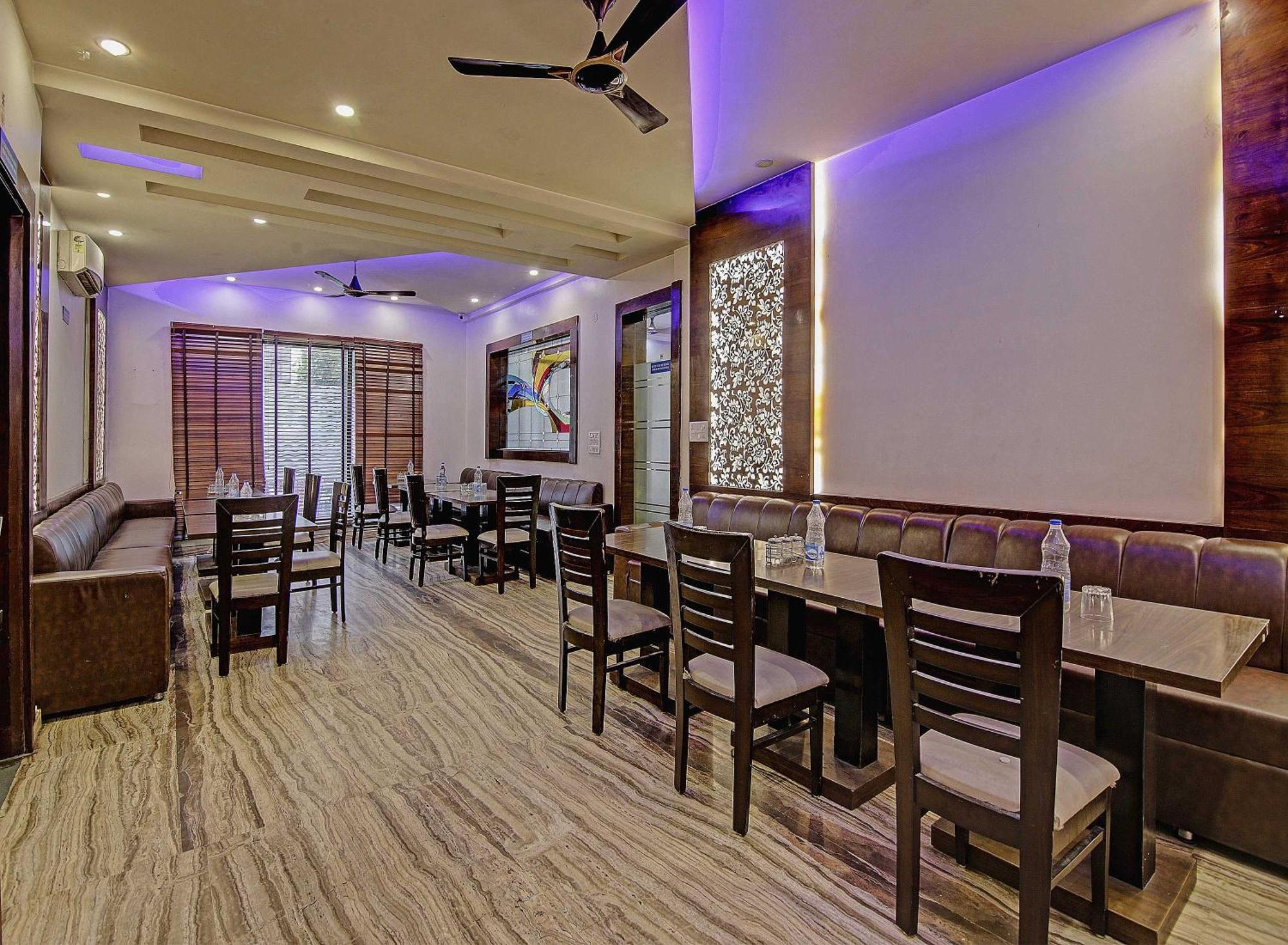 Townhouse Grand Inn Ghaziabad Extérieur photo