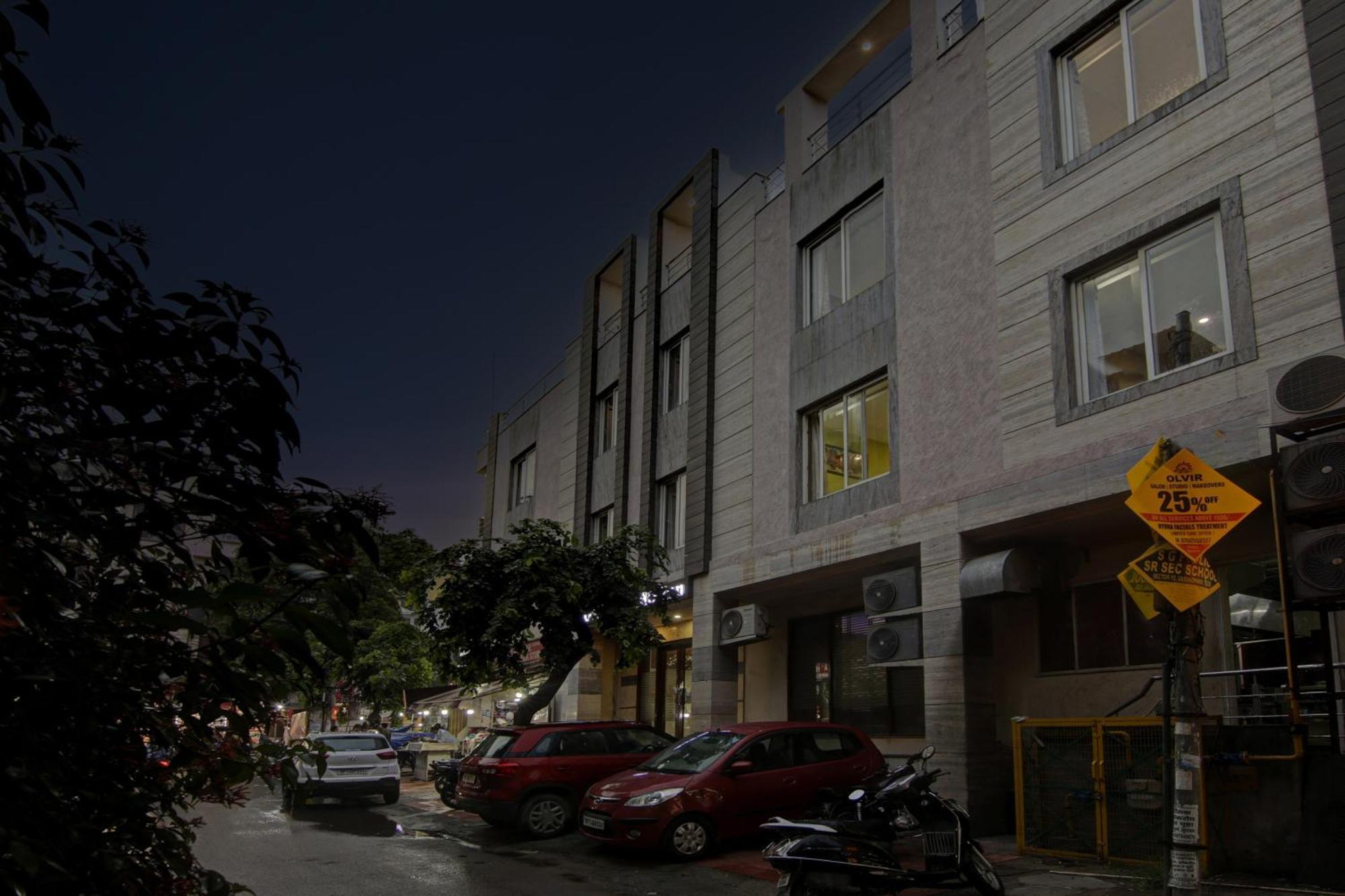 Townhouse Grand Inn Ghaziabad Extérieur photo